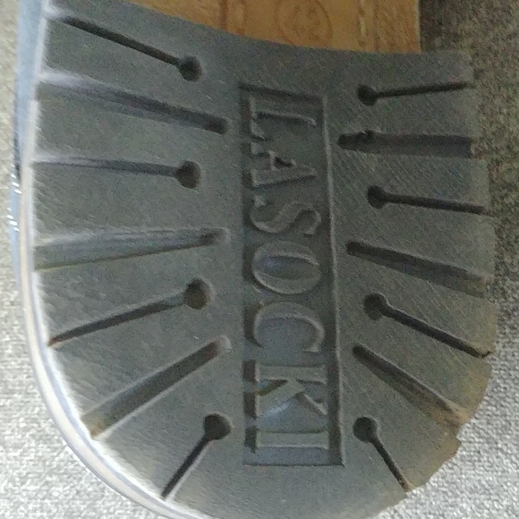 Leather shoes, European size 42/ Canadian 8, Blue color, great condition - Picture 8 of 10